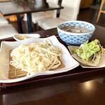 麦の香 - ■肉汁うどん￥780
■天ぷらセット(野菜の天ぷら)￥220増し