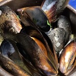 炭火とワイン 京都駅前店 - 