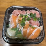 グルメ横丁 みやび丼丸 - 料理写真:
