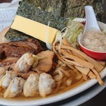 ラーメン金子 - 一番に並ぶと、スペシャル麺☆