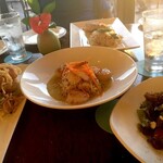 Tommy Bahama Restaurant, Bar & Store - 