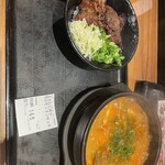 カルビ丼とスン豆腐専門店 韓丼 - 