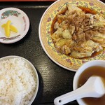 中華料理 王道楼 - 料理写真:回鍋肉定食