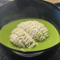 ひがしやま 司 - ◯ 骨切り鰻　抹茶と鰹出汁の腕物