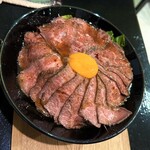 しろくろとりこ。 - 超美味いローストビーフ丼！