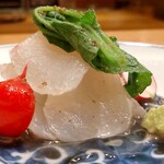 魚菜料理 縄屋 - 鱸の昆布締め