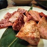 炭火焼肉ゆう - 