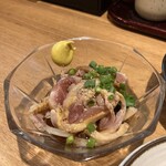 倉敷酒房 伝 - 鶏のたたき　コリコリうまうま