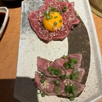 ホルモン焼肉 富や 栄店 - 