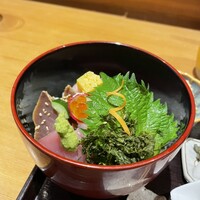 お料理 とみやま - お魚、新鮮でした。炙りはしっかり香ばしい。
