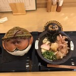 花山うどん - 去年食べた　左: 釜玉うどん 税込980円　　　　　　　　右: 花かつおのおろし冷かけうどん 税込900円