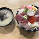 Miake zushi - 旬彩丼 大盛り