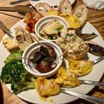 バカイゥン - 本日のお惣菜盛り合わせ