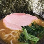 麺家 燻 - チャーシューはモモのスモーク。