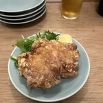 酒場 ヒナタ - 鶏のから揚げ　揚げたて美味し！