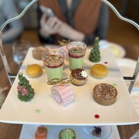 ポム・ダダン - 