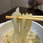 炭火焼肉 にく式 - カルグクス（韓国風うどん）