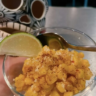 LUCERO Karaoke & Bar_2