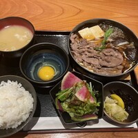 肉鮮問屋 佐々木 - すき焼き定食　1200円