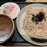 麺屋 百式 - 料理写真:冷盛り魚介つけ麺
中盛り