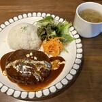 spezie bell bell - ハンバーグプレートです。（2024年5月）