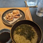 Rakumidokoro Dan - 刺身3種盛り合わせと特製から揚げ定食