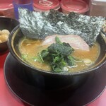 家系ラーメン とらきち家 - 