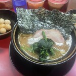 家系ラーメン とらきち家 - 