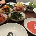 韓国食堂 入ル 坂上ル  - 