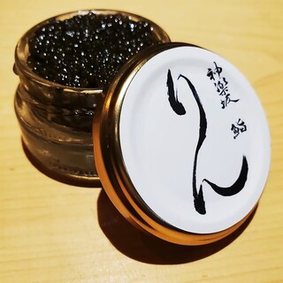 オリジナルキャビアは塩分控え目、クリームチーズのような味わい