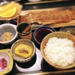 Unagi Dokoro Mae No Honten - 白焼き定食です。