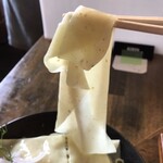 ラーメン厨房 ぽれぽれ - ひもかわうどん風の中華麺