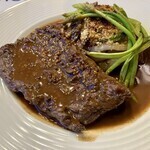 BRASSERIE Au Cochon Bleu - 牛のハラミステーキ