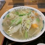 日高屋 浜松町北口店 - 「野菜たっぷりタンメン」の“麺少なめ”