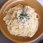 Pasta Alba shonan - 自家製ベーコンのカルボナーラ(大盛り)