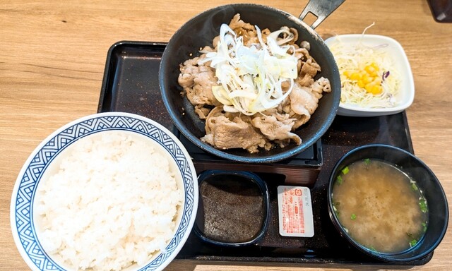 吉野家 4号線名取店 | 南仙台の牛丼チェーン店