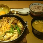Yayoi Ken - 牛すき焼き定食(十六穀米に変更) ¥890