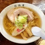 青竹手打ラーメン 日向屋 - 