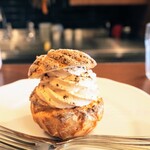COFFEECOUNTER NISHIYA - シュークリーム