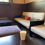 陣屋 - 日帰り温泉の休憩コーナー