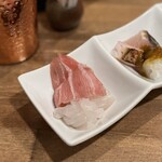 酒肴場 屯 - 大間の中トロ、マダイ、アイナメ