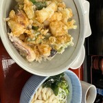 名物げそ天丼と自家製うどん お多福 - 