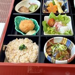 味美 神在 - 会席箱膳