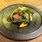 モダンスパイス 虹の仏 - 淡路のオリーブ牛ヒレ シャリアピンソースで（少な目で）