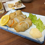 Izakaya Takamasa - すり身揚げはカットされて提供。マヨネーズを付けて食べるのが美味しいんです。