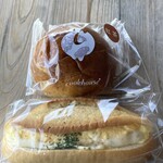 CAFFE CIAO PRESSO - とろーりクリームパン¥270、たまごサラダフランス¥270