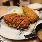 Tonkatsu Kagurazaka Sakura - 厚切りリブロースかつ定食と単品アジフライ