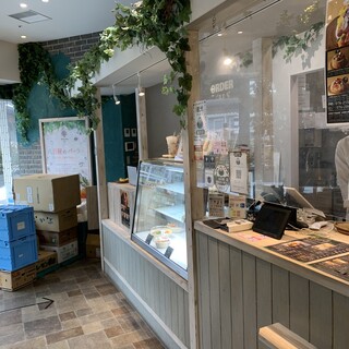 パティスリー&パーラー ホリタ 205_2