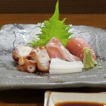 桶家乃隠居 - お造り盛り合わせ