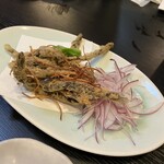 うなぎ すなが - ツマミで頼んだ「どじょう唐揚げ」